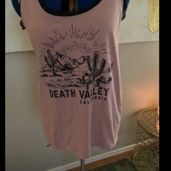 Torrid Graphic Tank - Picture 5 of 7